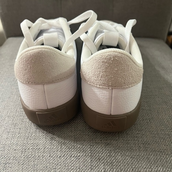 Adidas Women's VL Court 3.0 White and Black Sneakers (size 7) - Picture 3 of 4